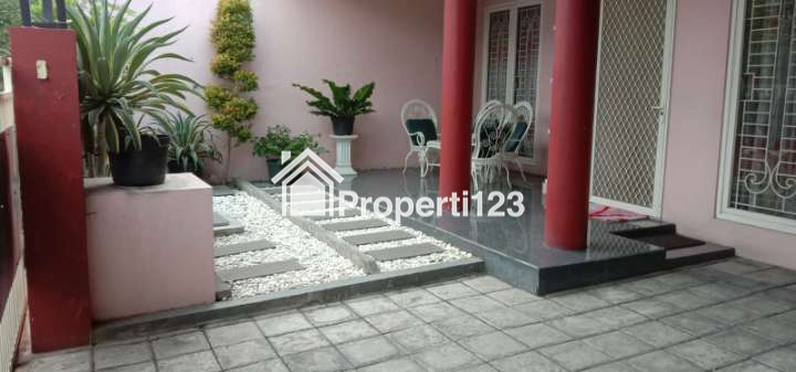 Rumah Istimewa Full Furnished Siap huni Perumahan Delta Gardenia Deltasari Waru Sidoarjo - 2