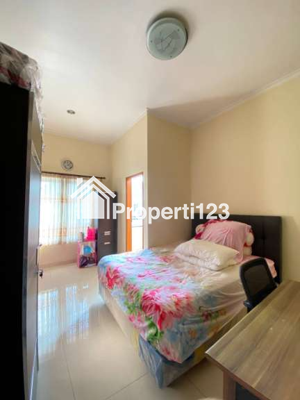 Dijual Rumah Mewah Istimewa Strategis Siap Huni di Deltasari Indah Waru Sidoarjo - 19