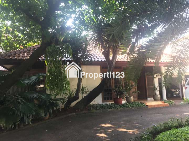 DIJUAL CEPAT !!!  Rumah bernuansa Resort, Full kayu Jati, homy dan rindang @metro raya, Pondok Indah. Jaksel - 7