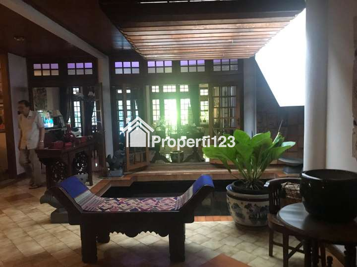 DIJUAL CEPAT !!!  Rumah bernuansa Resort, Full kayu Jati, homy dan rindang @metro raya, Pondok Indah. Jaksel - 6