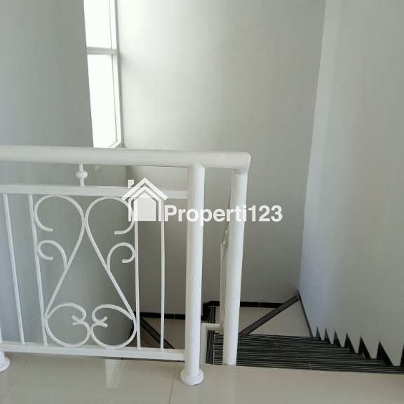 Rumah Dijual di Cibubur - 9
