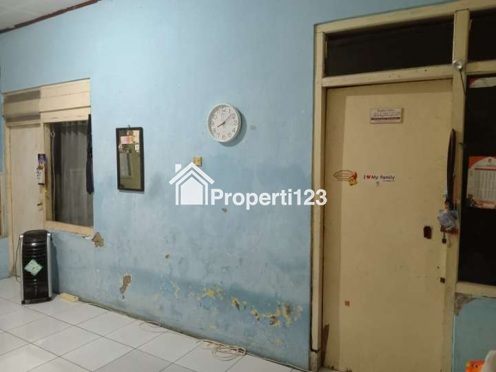 Dijual Rumah, Strategis dan Asri - 8