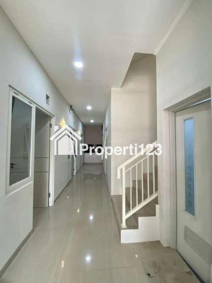 Rumah Kost Exclusive FULL FURNISH Kota Malang 17 Kamar/KM Dalam - 5