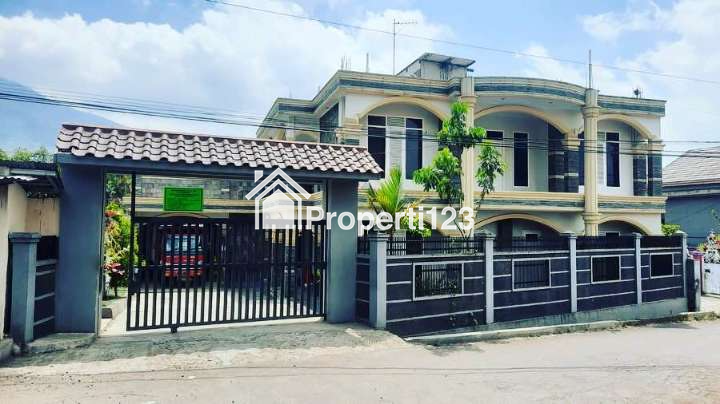 Villa 3 Lantai Asri dan Nyaman Cipanas Puncak - 3