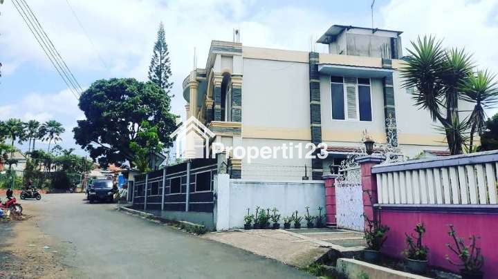 Villa 3 Lantai Asri dan Nyaman Cipanas Puncak - 5