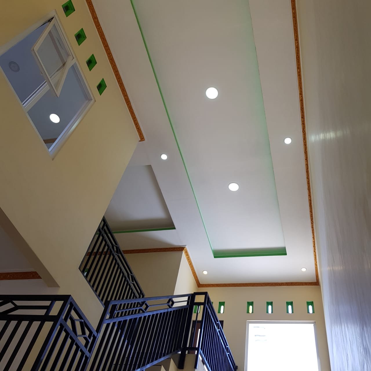 Dijual Cepat BU, Rumah 2 Lantai di , Argomulyo, Salatiga,Jawa Tengah - 10