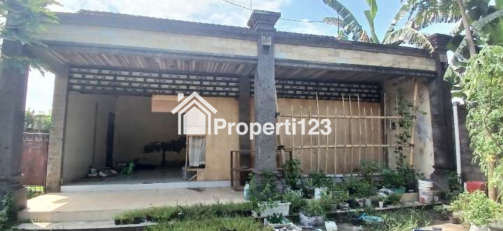 Disewakan gudang dan toko jl By Pass Ida Bagus Mantra Saba Gianyar Bali - 4