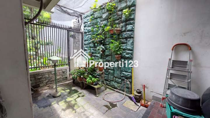 Dijual Rumah 2 Lantai , Lokasi Strategis, Kedoya, Jakarta Barat - 6