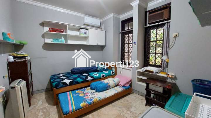 Dijual Rumah 2 Lantai , Lokasi Strategis, Kedoya, Jakarta Barat - 8
