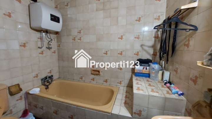 Dijual Rumah 2 Lantai , Lokasi Strategis, Kedoya, Jakarta Barat - 10