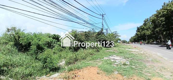 Disewakan tanah 1,2 hektare jl Ida Bagus Mantra Saba Gianyar Bali - 7