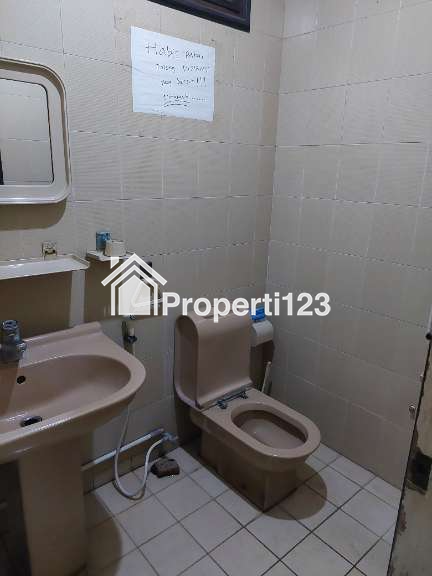 Kos Mahasiswi/Putri , Taman S.Parman Grogol , lokasi startegis di belakang univ Trisakti dan Untar - 20