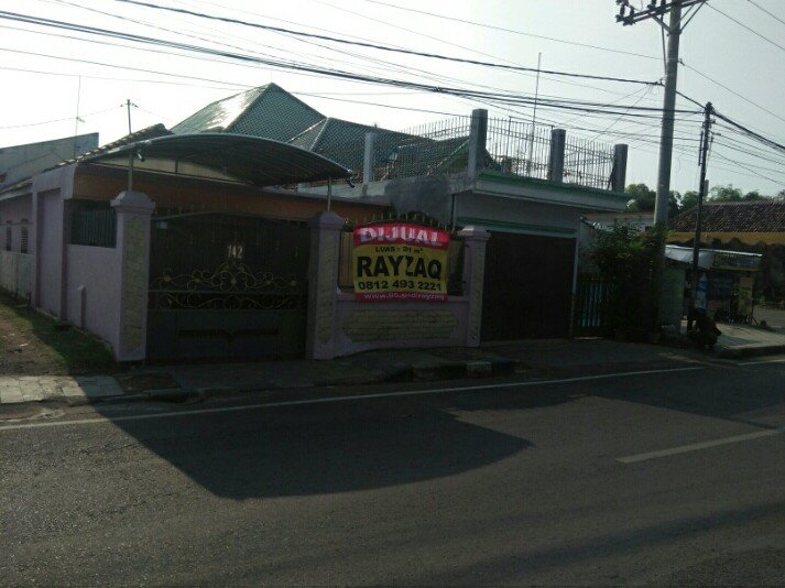 DIJUAL RUMAH DI TEPI JALAN PATIMURA PASURUAN KOTA, JATIM - 13