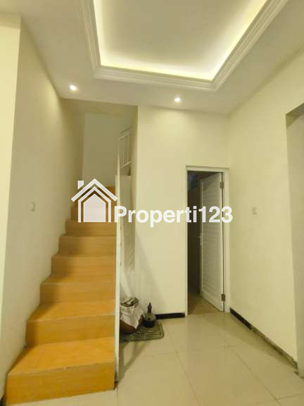 Villa Baru Private Pool Di Kota Batu Lokasi Oro Oro Ombo - 9