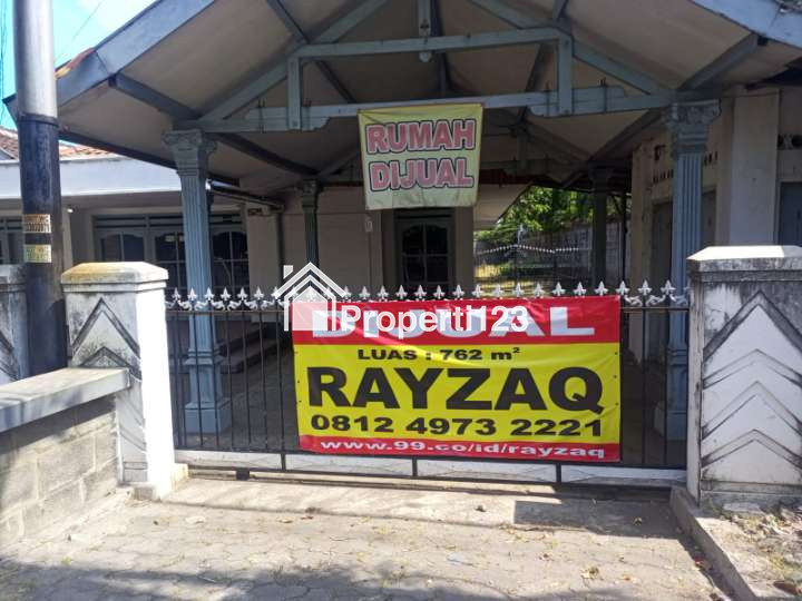 DIJUAL RUMAH DI TEPI JALAN PATIUNUS DEPAN PERUMNAS BUGUL KIDUL PASURUAN KOTA, JATIM - 9
