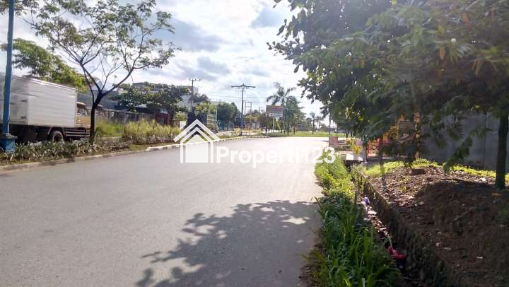 Tanah di nol jalan raya Ir. P.M. Noor di Sei Ulin Banjarbaru Kalimantan Selatan 10700 m2 - 1