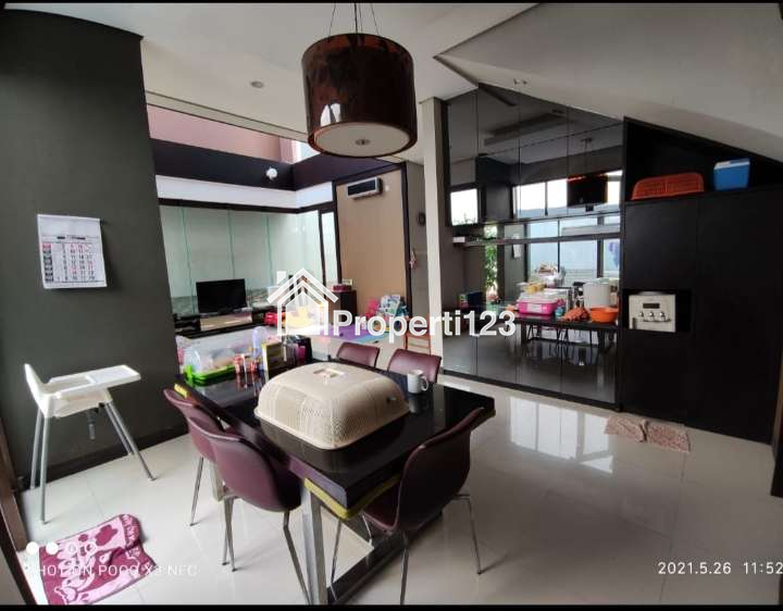 Perumahan Babatan Pantai 2 lantai Minimalis Modern Siap Huni - 6