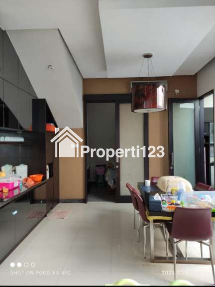 Perumahan Babatan Pantai 2 lantai Minimalis Modern Siap Huni - 9