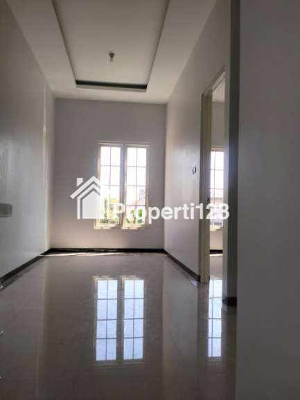free Biaya2 - Rumah Minimalis Modern Baru Gress Lokasi Wiguna Rungkut Surabaya - 5