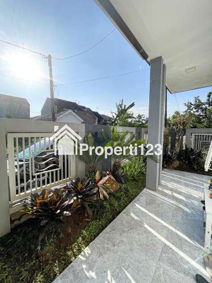 Rumah 3 Lantai Furnished Sulfat Kota Malang - 20