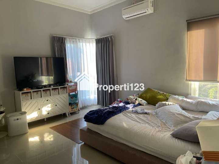 Rumah 3 Lantai Furnished Sulfat Kota Malang - 6