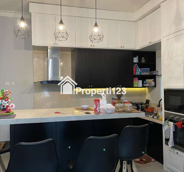 Rumah 3 Lantai Furnished Sulfat Kota Malang - 13