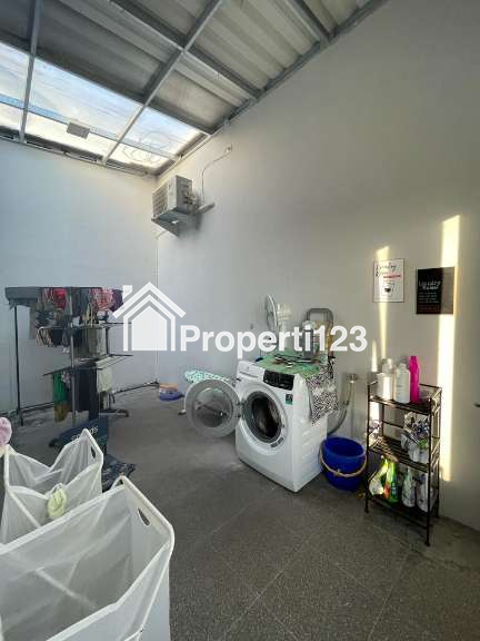 Rumah 3 Lantai Furnished Sulfat Kota Malang - 7