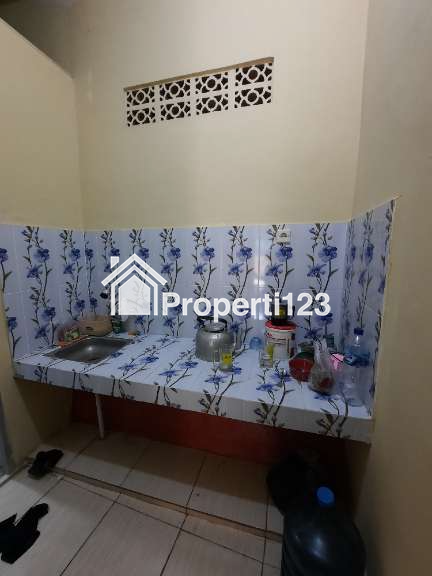 DIKONTRAKKAN SATU RUMAH BANGUNAN BARU MURAH, MEWAH & BEBAS BANJIR - 3