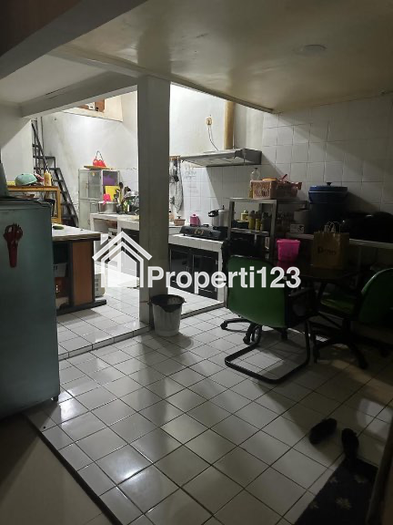 Rumah siap huni dekat MRT Blok A - 4