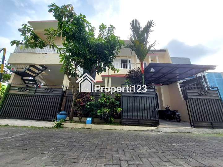 Rumah Induk dan Rumah Kost di Cengger Ayam - 2