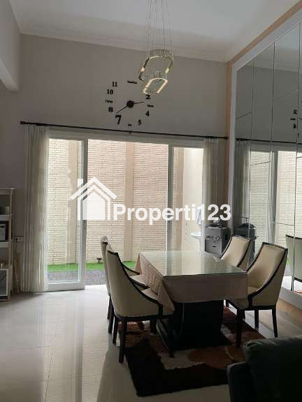 Rumah Elite Mewah Semi Furnish Kota Malang - 6