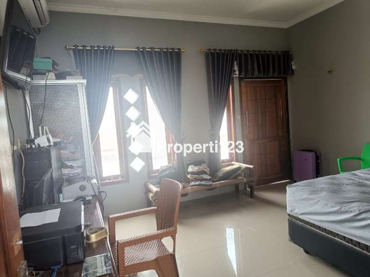 Rumah Seken 2 Lantai Gogorante di Ngasem, Kediri, Jawa Timur - 4