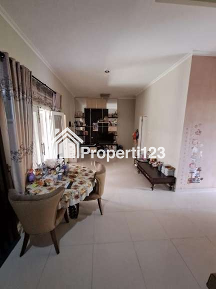 Rumah Mewah 2 Lantai FULL FURNISHED Siap Huni Ciliwung Kota Malang - 4