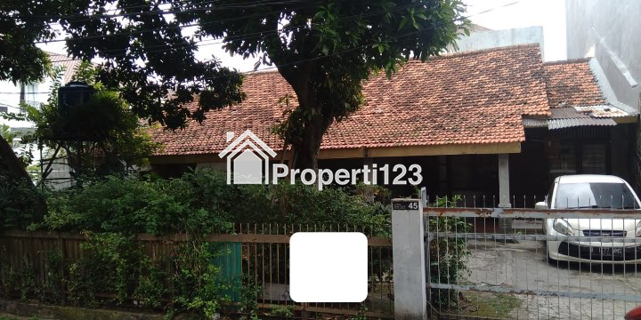 Rumah Tua Hook Pinggir Jalan, 200 Meter Ke Terogong Raya - 1