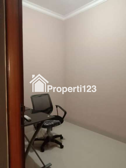 Dijual Cepat Kost'an dan Resto di Ruko Mutiara Taman Palem Blok C - 7