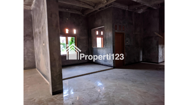 [Nego Sampe Jadi] Rumah BARU 2 Lantai 145/260m2 4KT/4KM SHM Bebas Banjir | Garasi dan Ruang Keluarga Luas | Material bermerk, siap jangka panjang | Keamanan 24 Jam | di PKP Kelapa Dua Wetan, Ciracas, Jakarta Timur | - 4
