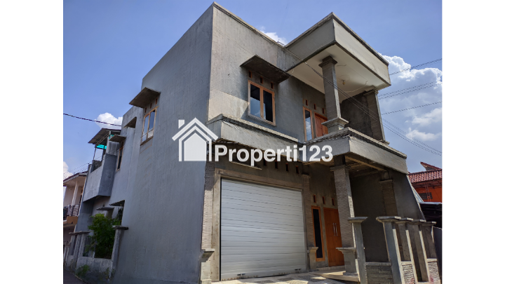 [Nego Sampe Jadi] Rumah BARU 2 Lantai 145/260m2 4KT/4KM SHM Bebas Banjir | Garasi dan Ruang Keluarga Luas | Material bermerk, siap jangka panjang | Keamanan 24 Jam | di PKP Kelapa Dua Wetan, Ciracas, Jakarta Timur | - 1
