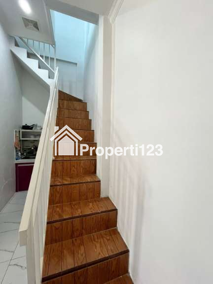 Rumah 2 Lantai Siap Huni Mutiara Gading City Bekasi - 9