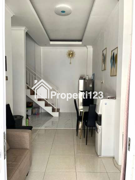 Rumah 2 Lantai Siap Huni Mutiara Gading City Bekasi - 2