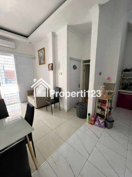 Rumah 2 Lantai Siap Huni Mutiara Gading City Bekasi - 4