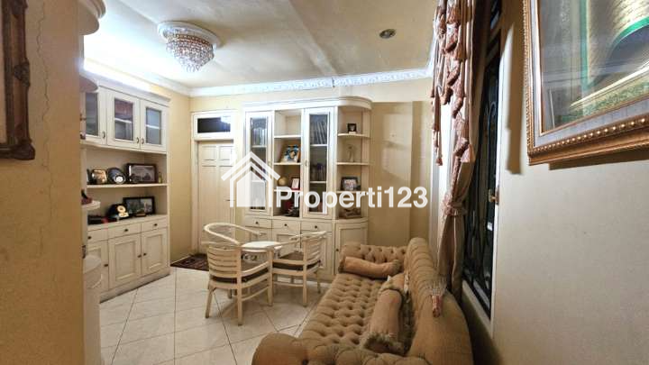 Rumah Mewah Ada Kolam Renang Permata Harapan Baru Bekasi - 16