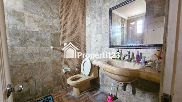 Rumah Mewah Ada Kolam Renang Permata Harapan Baru Bekasi - 19