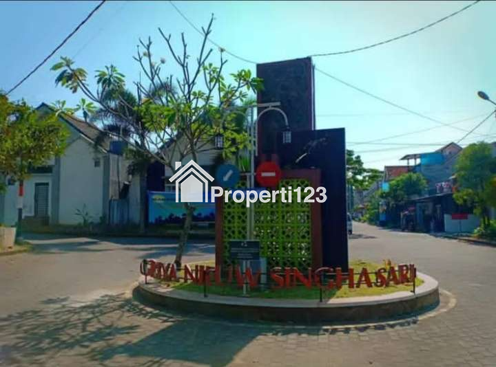 Rumah Siap Huni Hook 1,5 Lantai di Singosari, Malang, Jawa Timur - 4