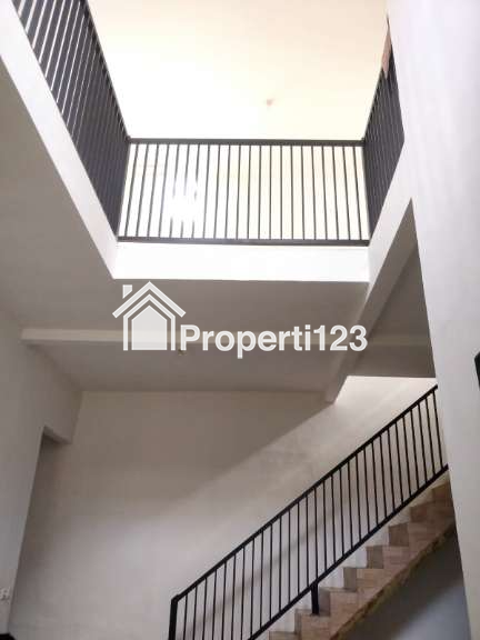 Rumah 2 Lantai Ranugrati, di Sawojajar, Kota Malang - 4