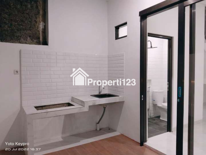 jual rumah 2 lantai 800 jutaan dekat jalan raya soekarno hatta - 2