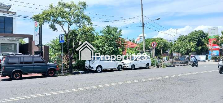 Dijual tanah 600 m2 jl Mahendradata Denpasar dkt Kuta,Seminyak,Kerobokan - 2