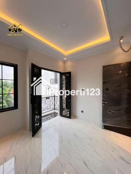 MBV177, FOR SALE BRAND NEW RUMAH AMERICAN MODERN JAGAKARSA-RAGUNAN JAKARTA SELATAN - 5