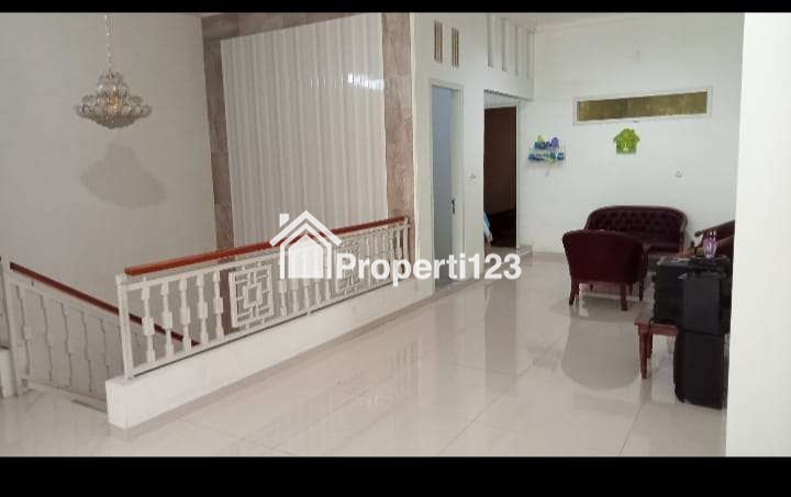 Rumah Mewah Posisi Hook di Araya Taman Golf Malang - 5