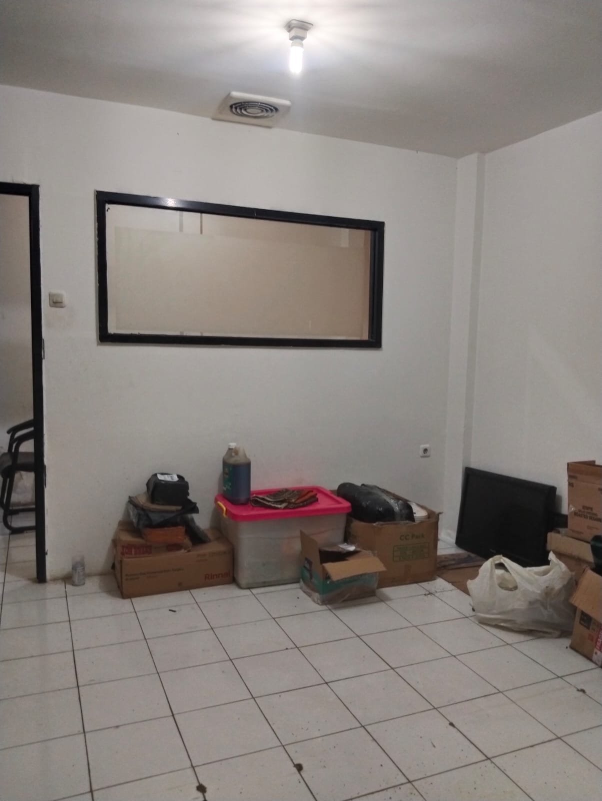 Ruang Kantor Minimalis di Menteng Dalam - 9