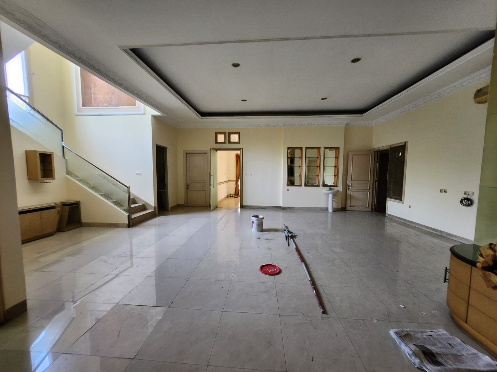 Disewakan Rumah Hoek Vila Permata Gading - 3